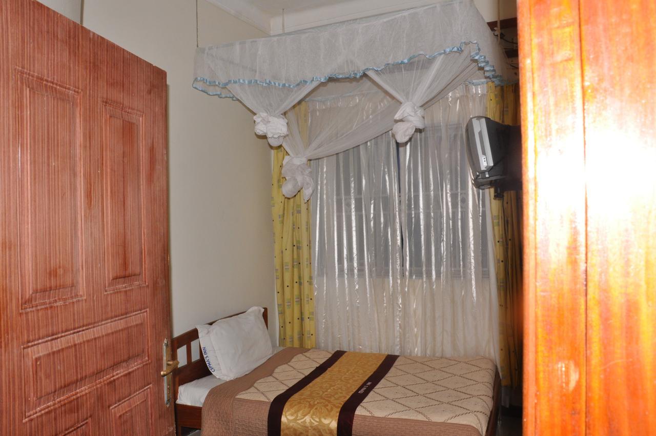 Cepha'S Inn Kabale Kültér fotó